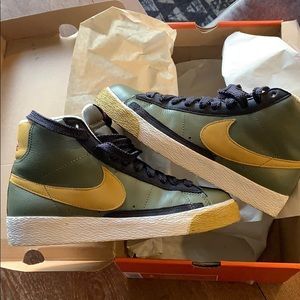 Nike Blazer Mid 73 Premium green black size 6